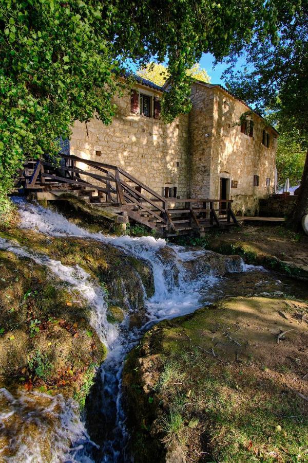 Apartmani Toni Drniš Exterior foto